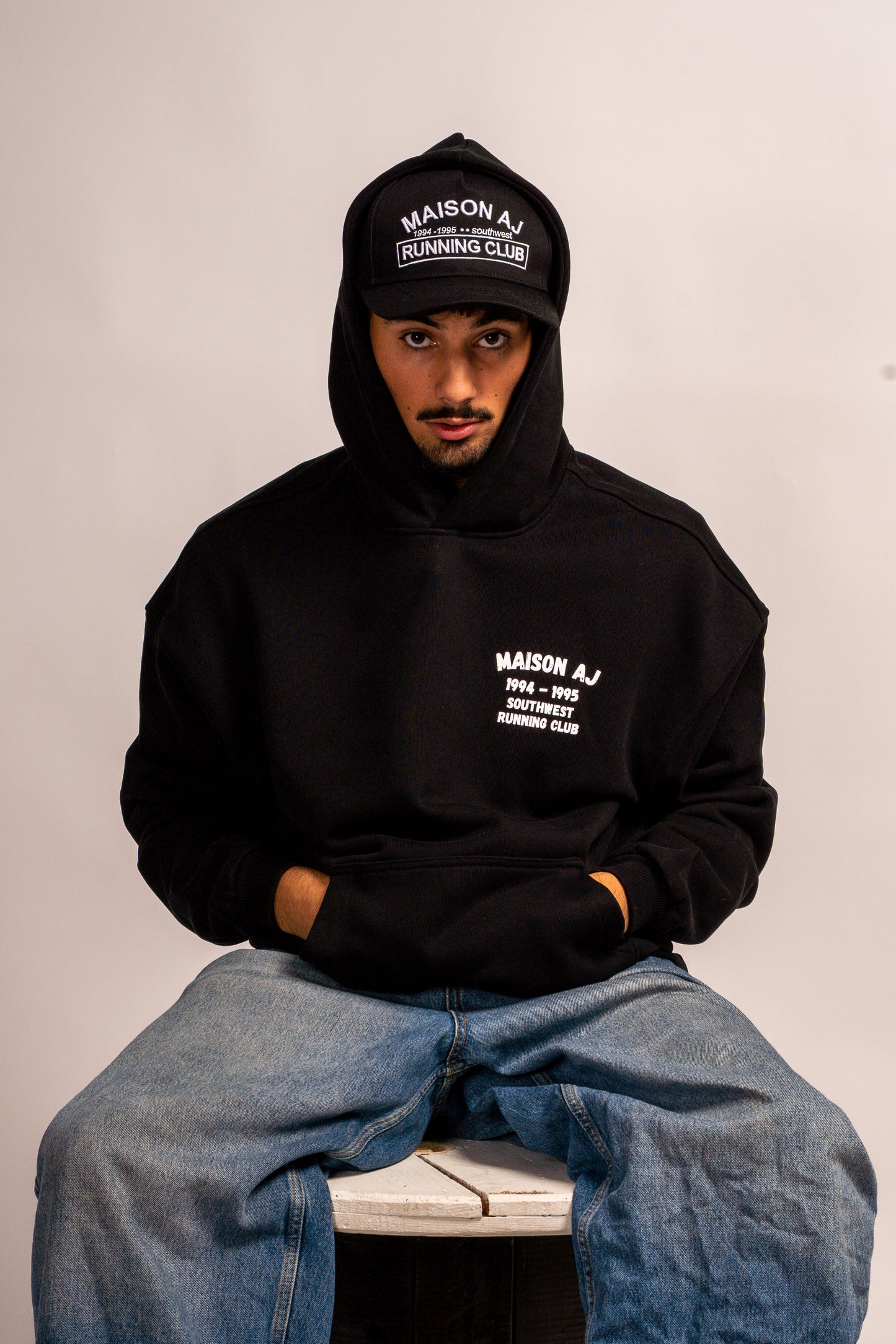 Hoodie MAISON AJ – Running Club Noir
